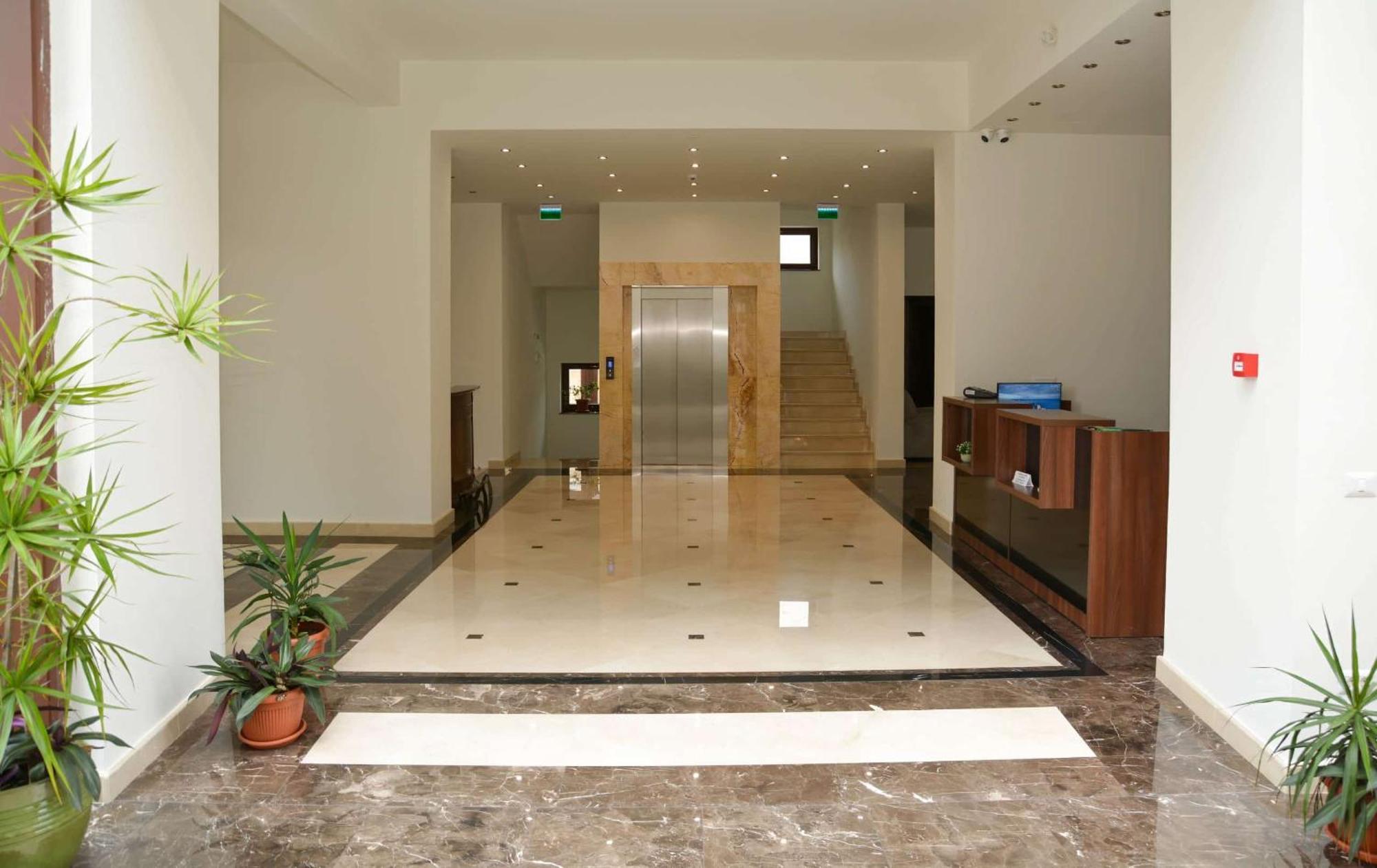Green Park Boutique Hotel Focsani Ngoại thất bức ảnh