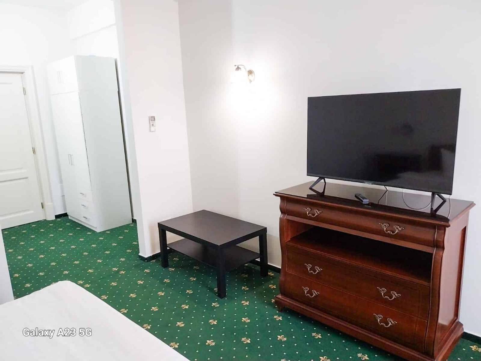 Green Park Boutique Hotel Focsani Ngoại thất bức ảnh